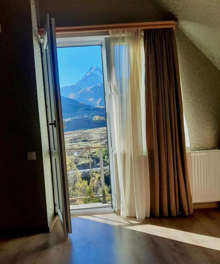Kazbegi Inn Bagian luar foto