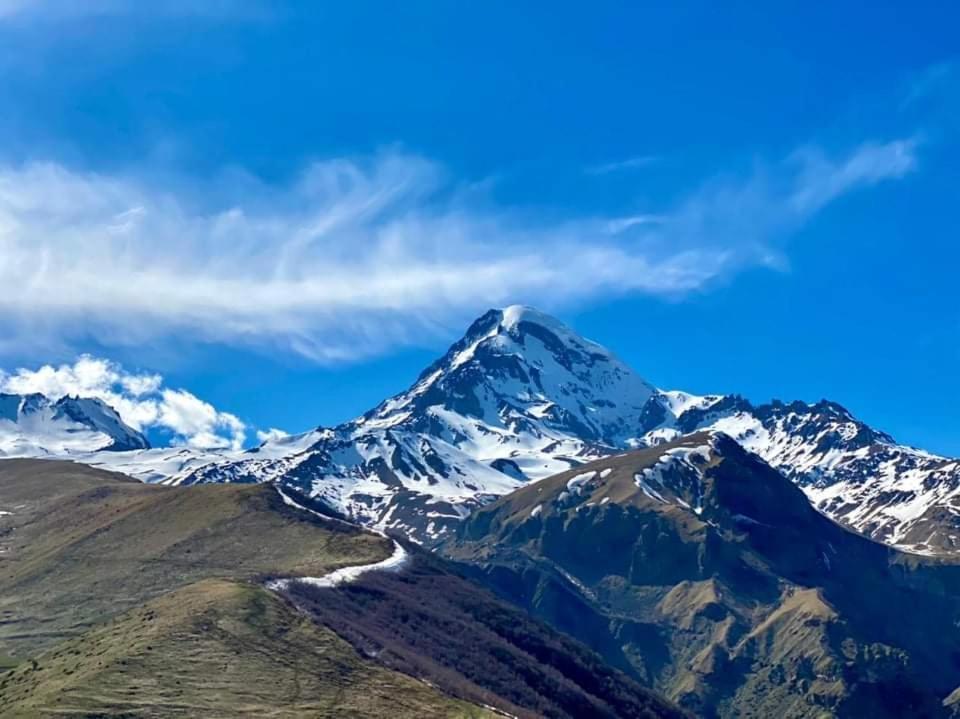Kazbegi Inn Bagian luar foto