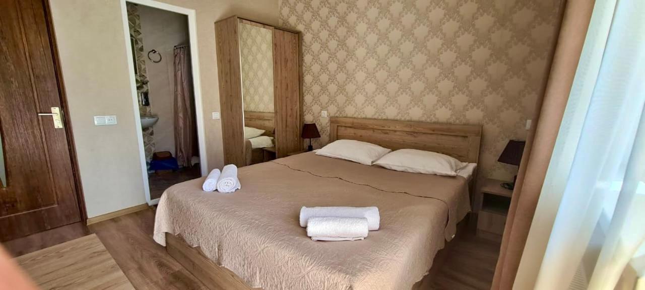 Kazbegi Inn Bagian luar foto