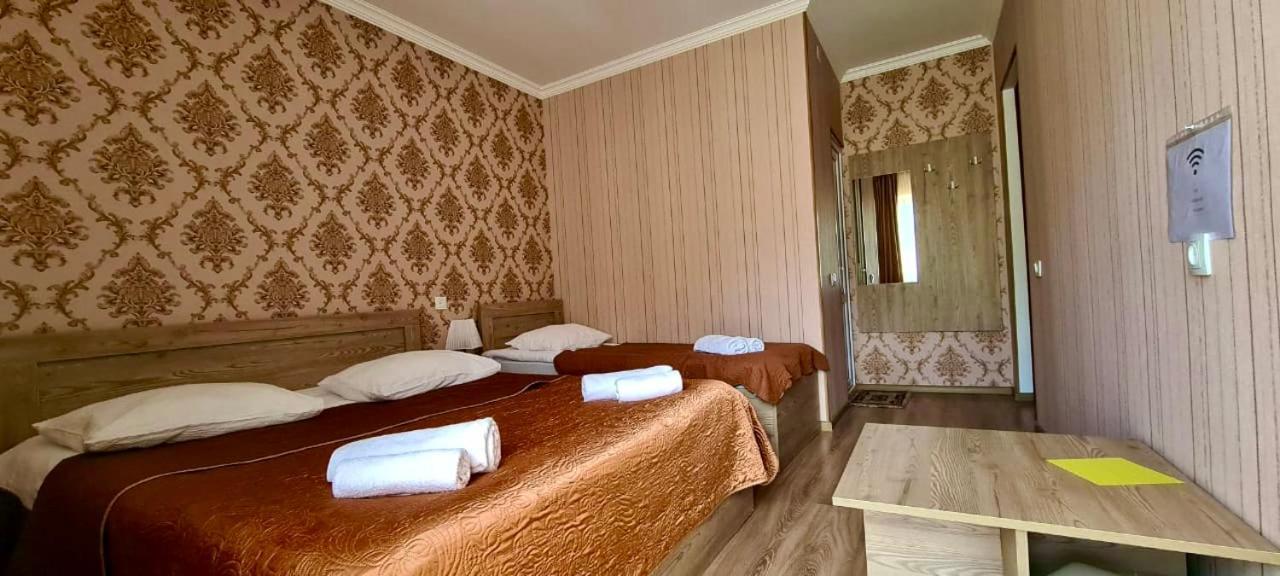 Kazbegi Inn Bagian luar foto