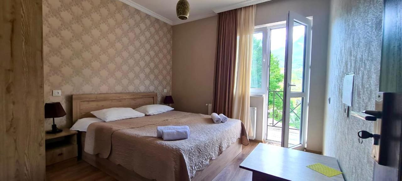 Kazbegi Inn Bagian luar foto
