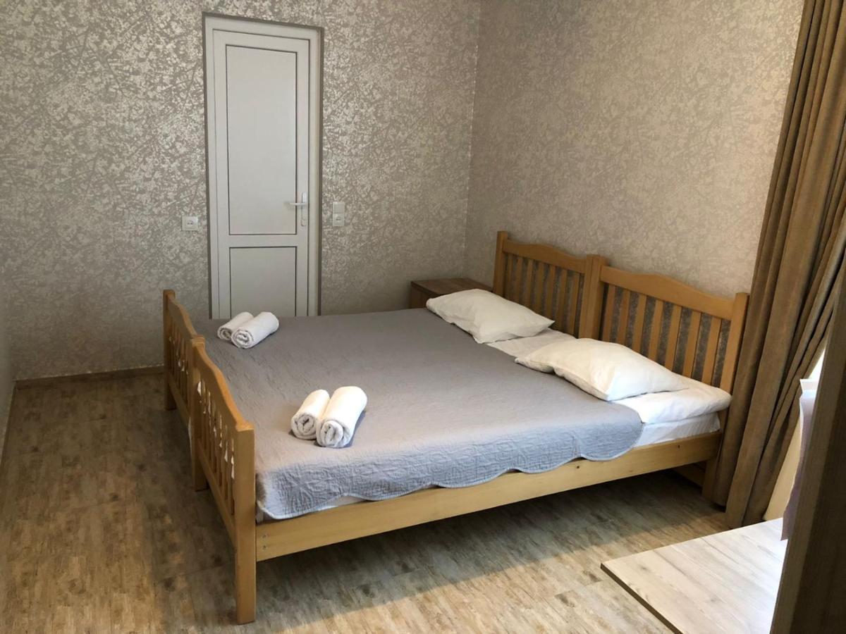 Kazbegi Inn Bagian luar foto